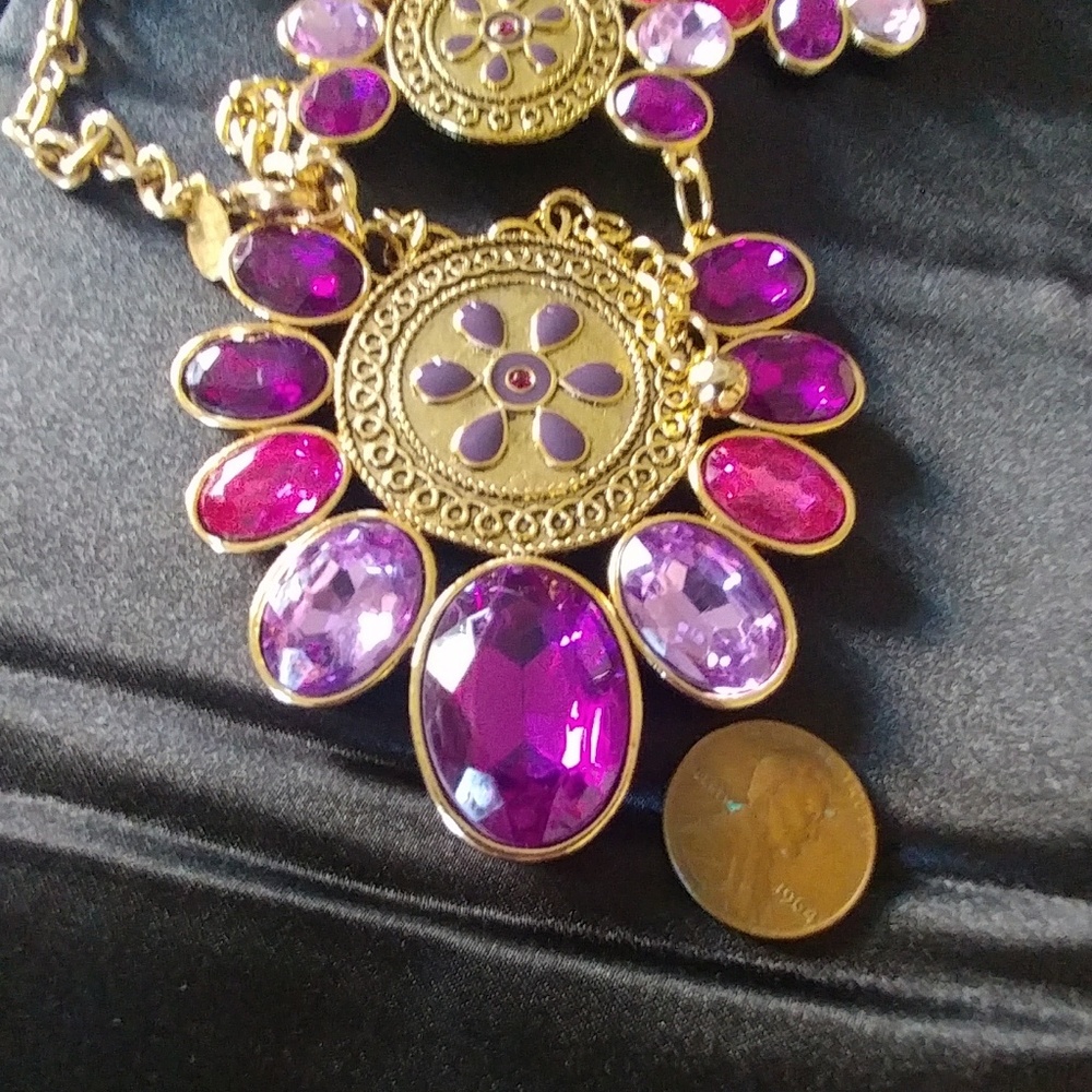 Joan Rivers Red 💎carpet statement necklace - Picture 8 of 8